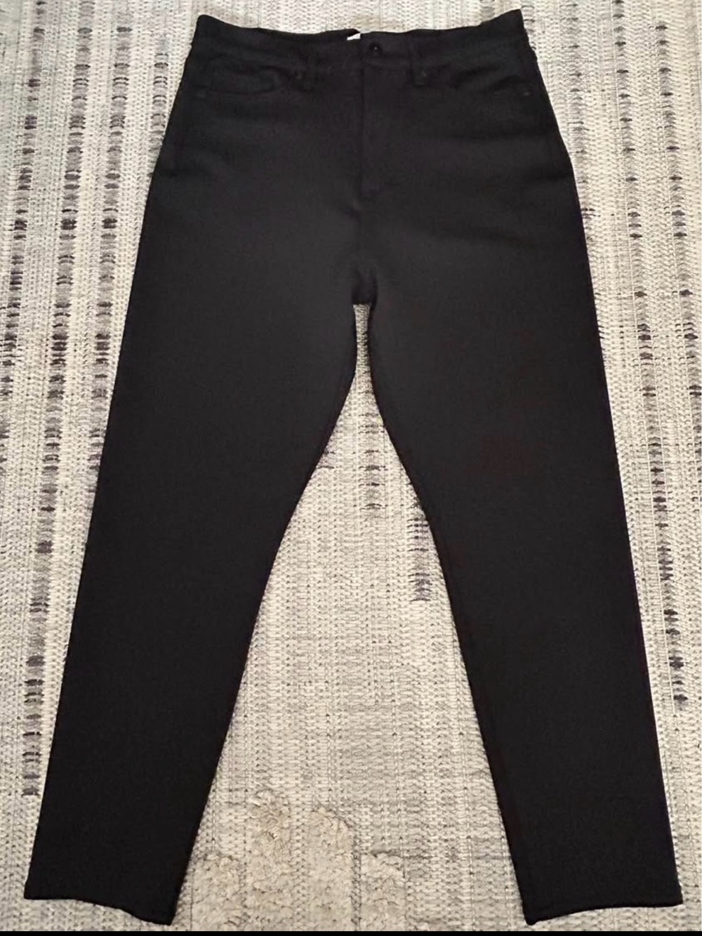 Sofia Vergara Jeans Rosa Curvy black pants. Size 10. Nice material